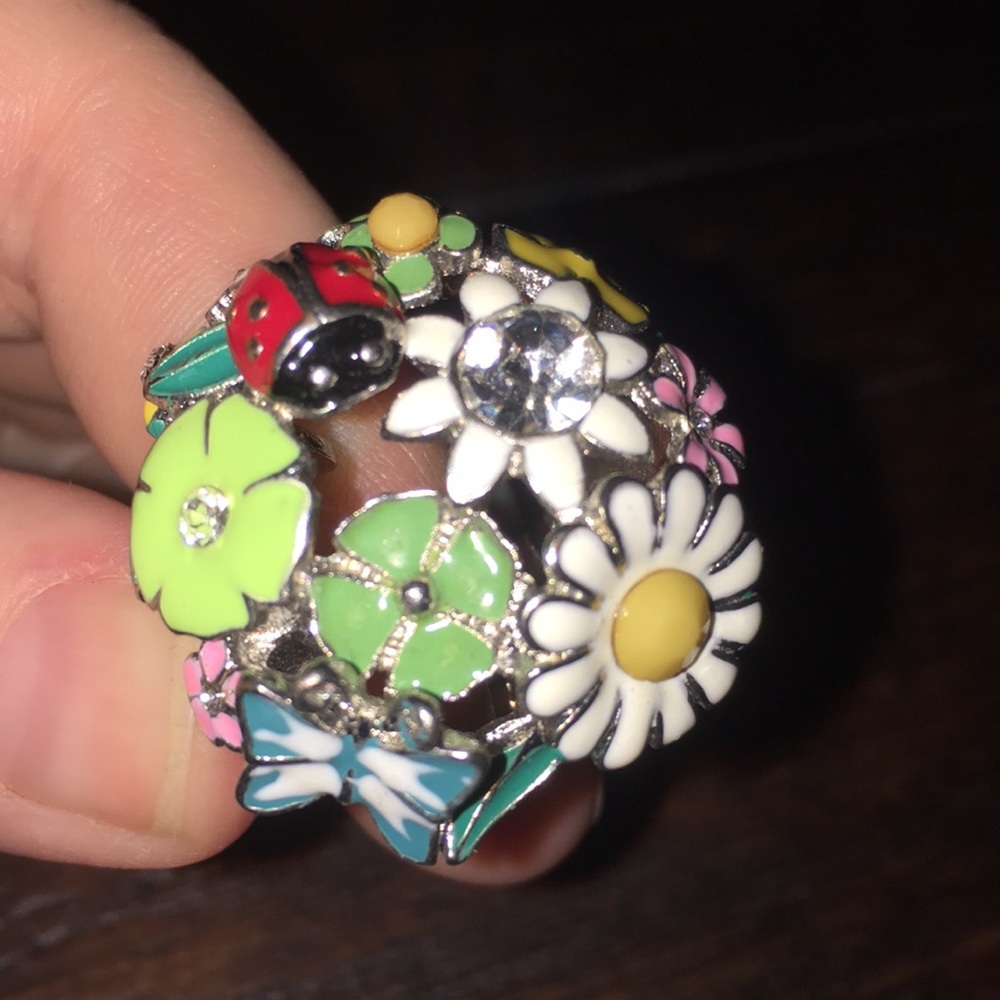 Flower Ring, LIKE NEW - Picture 7 of 7